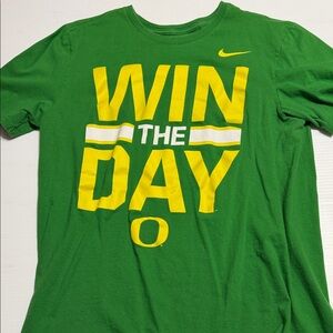 Nike Men's Green and Yellow Tee